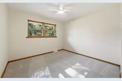 9041 S 84 Court, Hickory Hills, IL 60457 - Photo 18