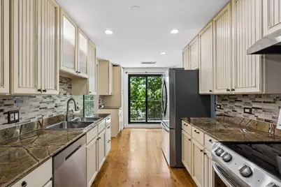 4601 W Touhy Avenue #412, Lincolnwood, IL 60712 - Photo 8