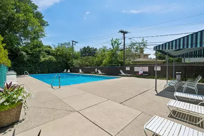 4601 W Touhy Avenue #412, Lincolnwood, IL 60712 - Photo 22