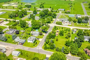 210 W Pacific St, Davis Junction, IL 61020 - Photo 32