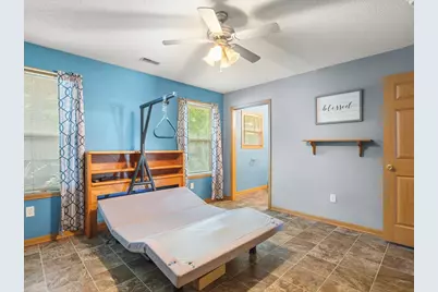 210 W Pacific Street, Davis Junction, IL 61020 - Photo 18