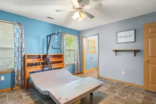 210 W Pacific St, Davis Junction, IL 61020 - Photo 18