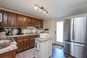 147 E 5th St, Manteno, IL 60950 - Photo 12