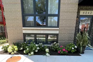 4242 N Kedvale Ave, Chicago, IL 60641 - Photo 2