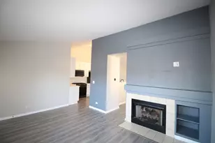 2518 Golf Ridge Cir, Naperville, IL 60563 - Photo 10