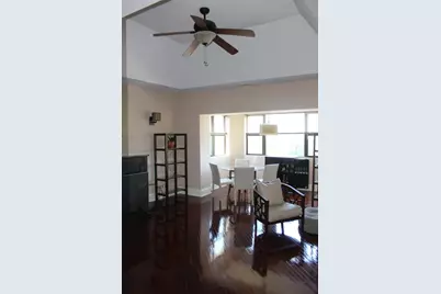 4819 S Prairie Avenue #3, Chicago, IL 60615 - Photo 4