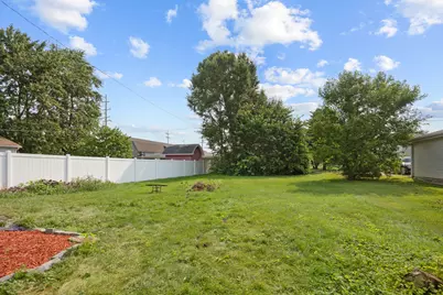 141 Oak Street, Hampshire, IL 60140 - Photo 16