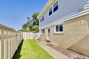 2505 E Mayfair Rd, Arlington Heights, IL 60004 - Photo 30