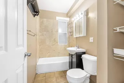 1747 W Pratt Boulevard #1, Chicago, IL 60626 - Photo 14