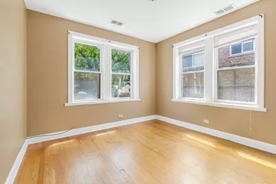 1747 W Pratt Boulevard #1, Chicago, IL 60626 - Photo 8