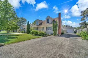 18843 W Deerpath Rd, Grayslake, IL 60030 - Photo 2