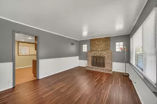 18843 W Deerpath Rd, Grayslake, IL 60030 - Photo 12