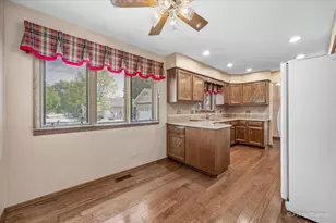 110 Villa Way, Bloomingdale, IL 60108 - Photo 16