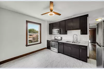 10645 S Prairie Avenue, Chicago, IL 60628 - Photo 16