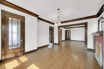 10645 S Prairie Avenue, Chicago, IL 60628 - Photo 8