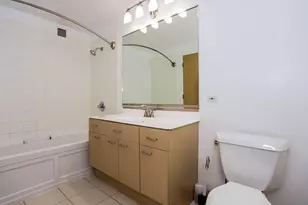 1845 S Michigan Ave, Chicago, IL 60616 - Photo 12