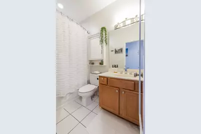 831 W 14th Place, Chicago, IL 60608 - Photo 32