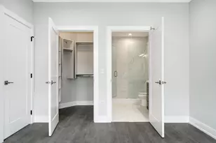 825 E 61st St, Chicago, IL 60637 - Photo 14