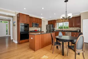 515 Superior St, Vernon Hills, IL 60061 - Photo 8