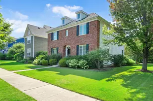 515 Superior St, Vernon Hills, IL 60061 - Photo 2