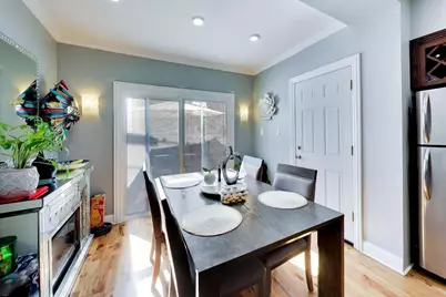 4542 N Long Avenue, Chicago, IL 60630 - Photo 8