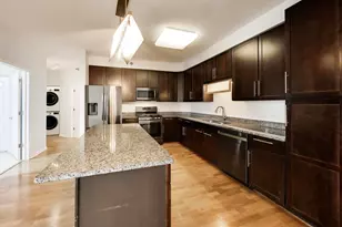 1134 W Granville Ave, Chicago, IL 60660 - Photo 6