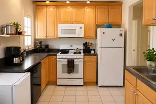 2108 Wesley Ave, Evanston, IL 60201 - Photo 8