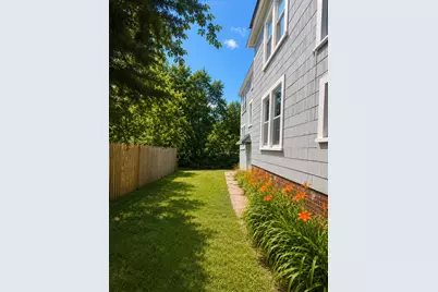 2108 Wesley Avenue, Evanston, IL 60201 - Photo 2