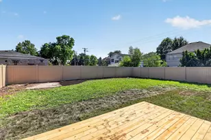 216 W Kimbell Ave, Elmhurst, IL 60126 - Photo 14