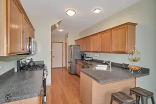 2733 Foxwood Dr, New Lenox, IL 60451 - Photo 6
