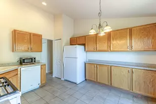24852 W Gates Ln, Plainfield, IL 60585 - Photo 8
