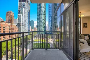 1322 S Prairie Ave, Chicago, IL 60605 - Photo 16