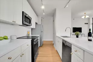 1322 S Prairie Ave, Chicago, IL 60605 - Photo 6