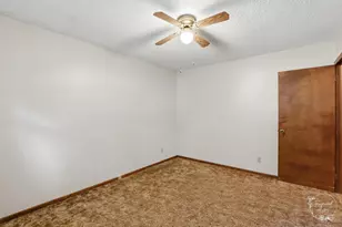 705 E Rosewood St, Watseka, IL 60970 - Photo 24