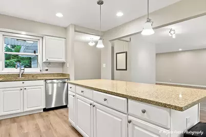 1403 Dairy Lane, Mundelein, IL 60060 - Photo 6