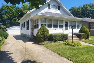 1415 W 1st St, Dixon, IL 61021 - Photo 1