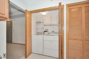 19806 Wolf Rd, Mokena, IL 60448 - Photo 10