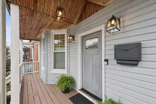 3427 N Kedzie Ave, Chicago, IL 60618 - Photo 2