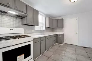 465 W 27th St, Chicago, IL 60616 - Photo 8