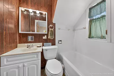 921 Wheeler Street, Woodstock, IL 60098 - Photo 6
