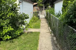 3407 Cuyler Ave, Berwyn, IL 60402 - Photo 30