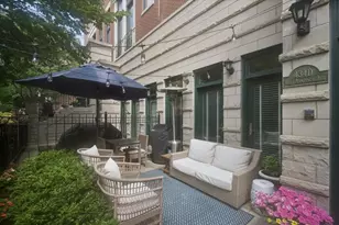 434 W Armitage Ave, Chicago, IL 60614 - Photo 2
