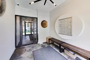815 N Marshfield Ave, Chicago, IL 60622 - Photo 2