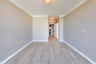 100 E 14th St, Chicago, IL 60605 - Photo 14