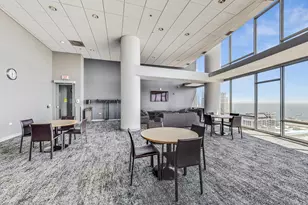 100 E 14th St, Chicago, IL 60605 - Photo 36