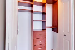 100 E 14th St, Chicago, IL 60605 - Photo 22
