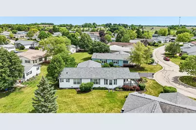 335 Belmont Court, Grayslake, IL 60030 - Photo 26