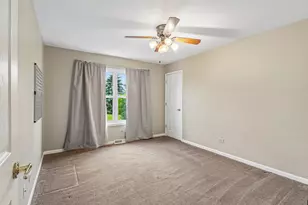 335 Belmont Ct, Grayslake, IL 60030 - Photo 18