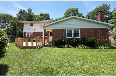 2022 E Woodview Drive, Mount Prospect, IL 60056 - Photo 6