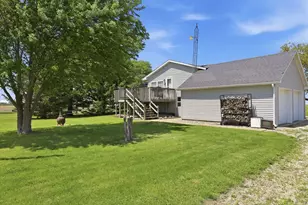 10078 State Route 9, Hoopeston, IL 60942 - Photo 4